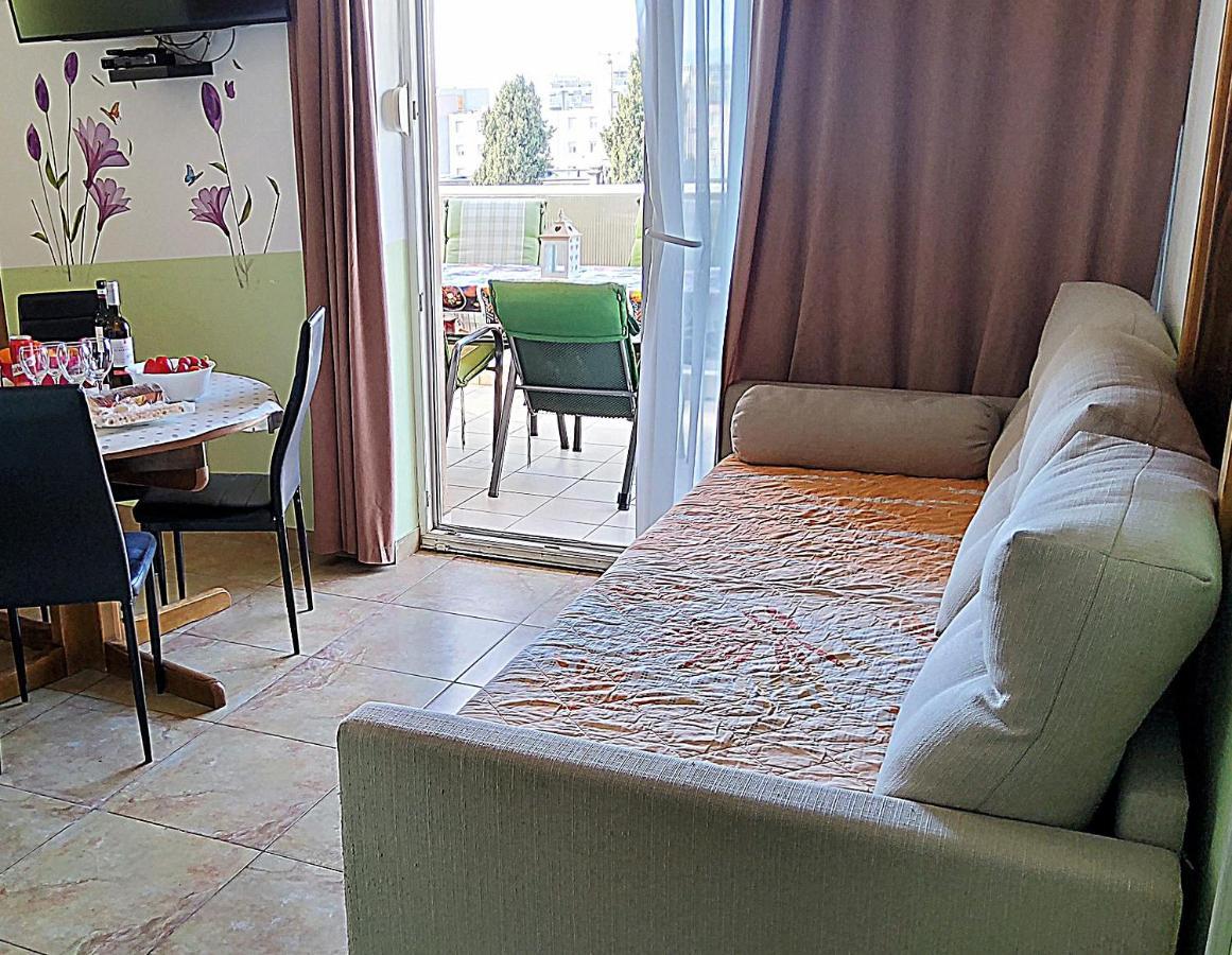 Lägenhet Captivating 15 Sleeps 4 Guests Split